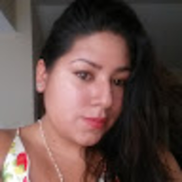 Meet your Posher, Paola - Picture 1 of 1